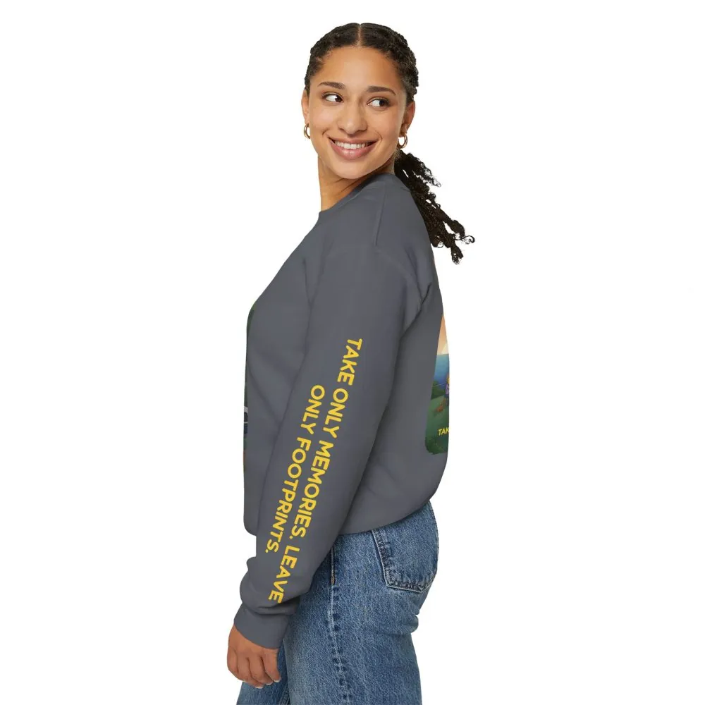 11678983690292090441_2048.jpeg Unisex Heavy Blend™ Crewneck Sweatshirt — "Take Only Memories-Leave Only Footprints" Design Sitcom-Line