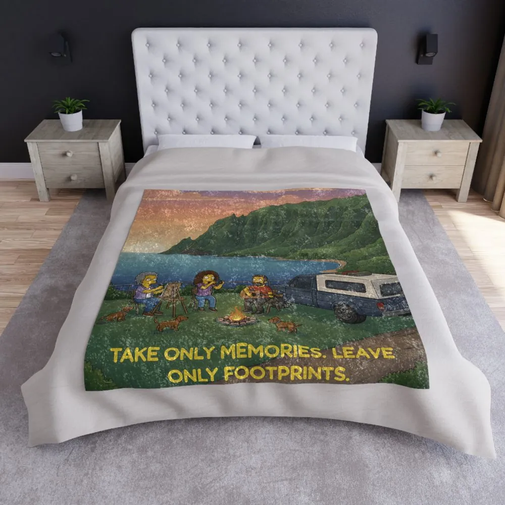 Crushed Velvet Blanket —"Take Only Memories-Leave Only Footprints" Design Sitcom-Line (Campervan)