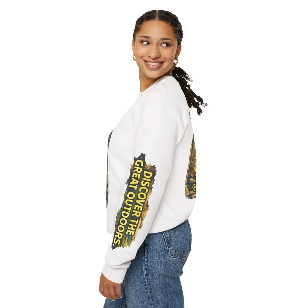 4795613153637759236_2048.jpeg Unisex Heavy Blend™ Crewneck Sweatshirt — "Discover The Great Outdoors" Design Cubic-Line