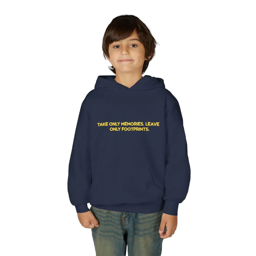 5197947148720088428_2048.jpeg Youth Hoodie(Gildan) – "Take Only Memories-Leave Only Footprints (Design Sitcom-Line)