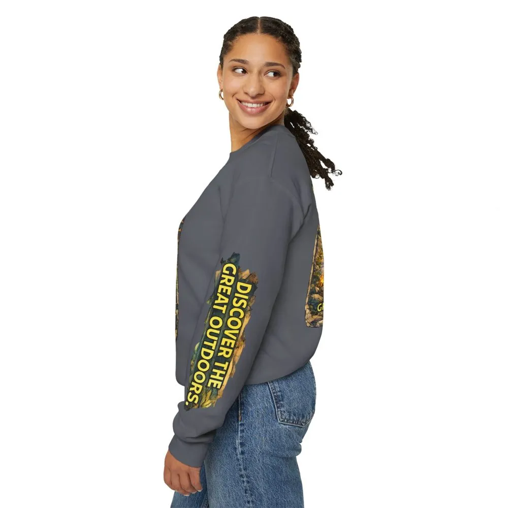 6041471191338446978_2048.jpeg Unisex Heavy Blend™ Crewneck Sweatshirt — "Discover The Great Outdoors" Design Cubic-Line